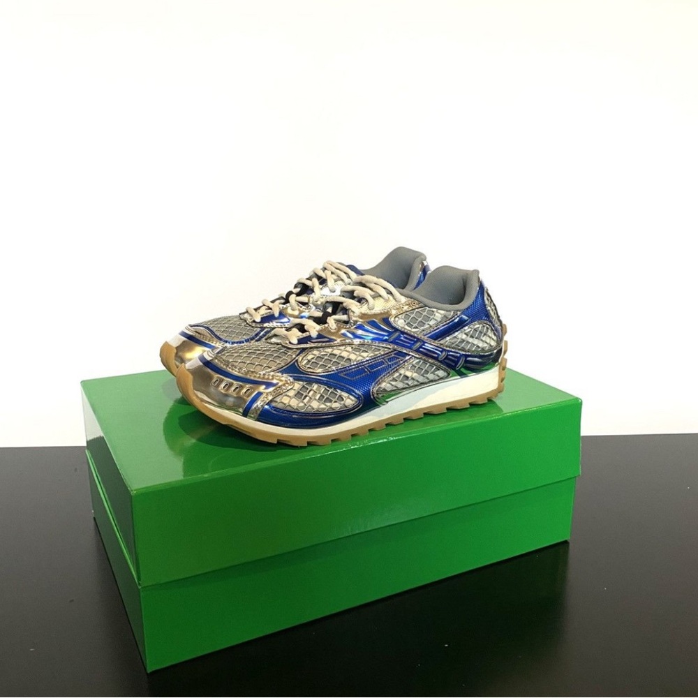 Bottega Veneta Sneakers in Blue and Silver surf vapor